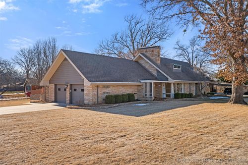 3429 Woodland Rd, Bartlesville, OK, 74006-4526 | Card Image