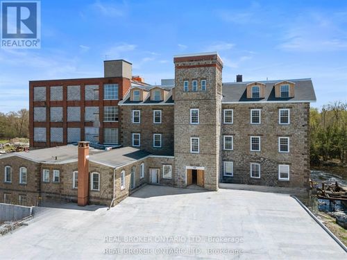 203-150 Mill Street, Carleton Place, ON, K7C1T4 | Card Image