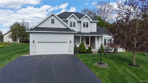 135 Evergreen Ln, Whitesboro, NY, 13492-2553 | Card Image