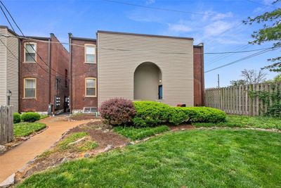 E-4 - 327 N Boyle Avenue, Condo with 2 bedrooms, 1 bathrooms and null parking in St Louis MO | Image 3