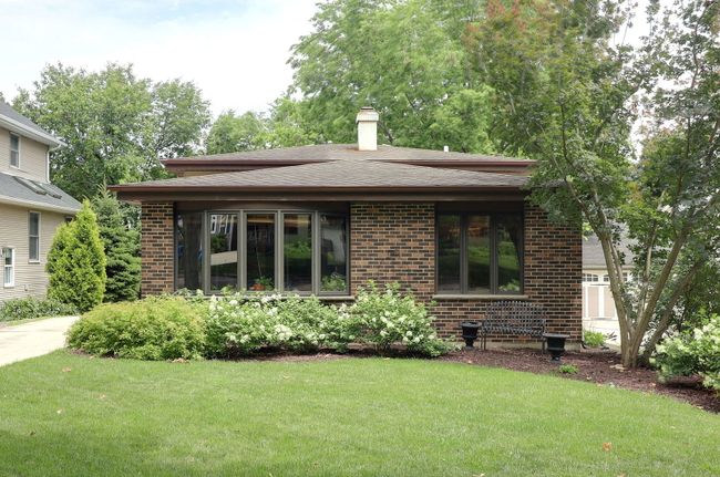 4713 Prince Street, House other with 3 bedrooms, 2 bathrooms and 2 parking in Downers Grove IL | Image 2
