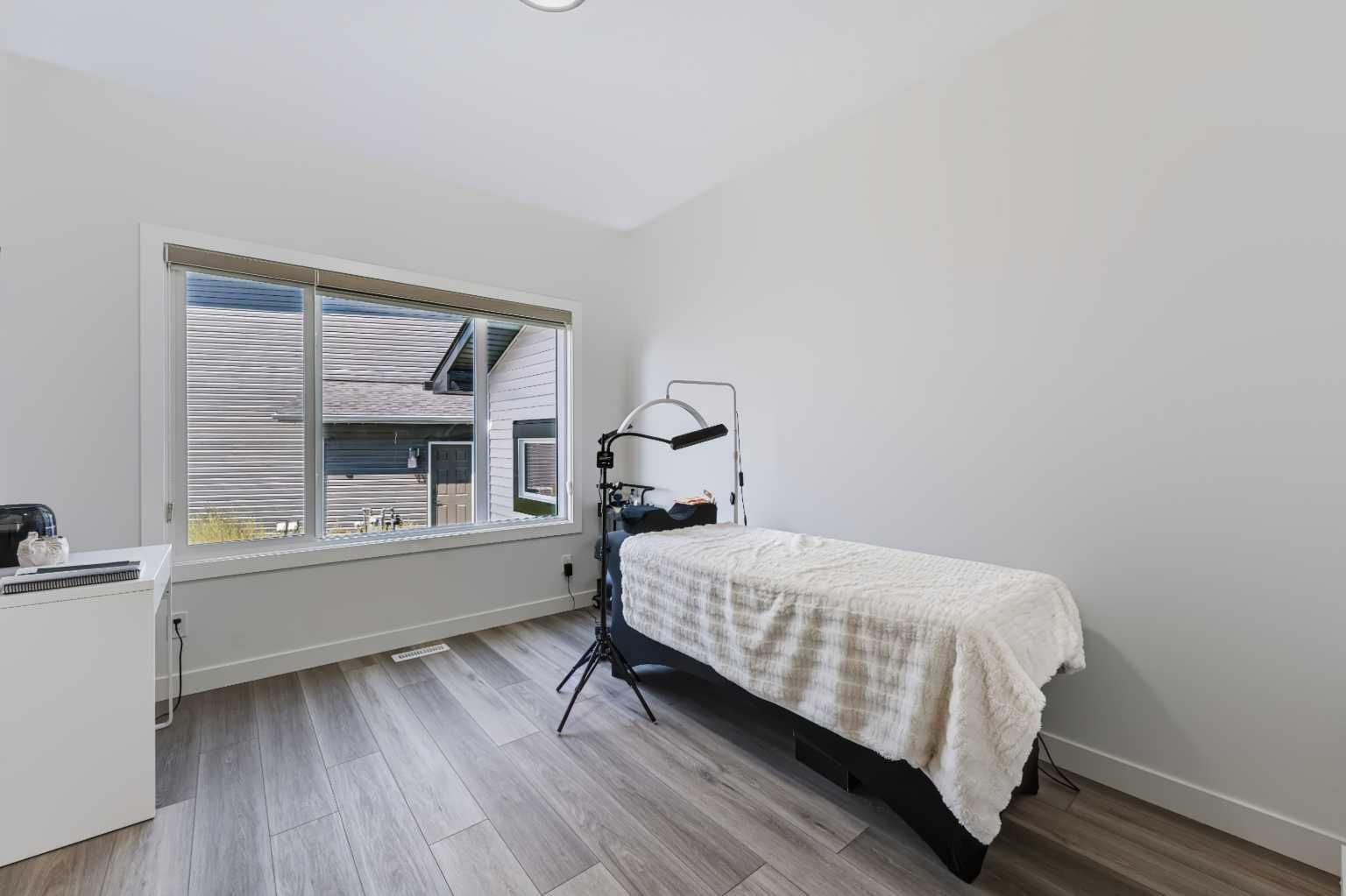Residential in Chestermere 4