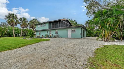 560 Cedar St, LONGBOAT KEY, FL, 34228-1014 | Card Image