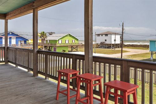 145 Belanger Ave, Surfside Beach, TX, 77541-9253 | Card Image