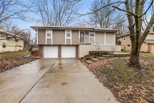 3016 Se 3rd St, Blue Springs, MO, 64014-5020 | Card Image