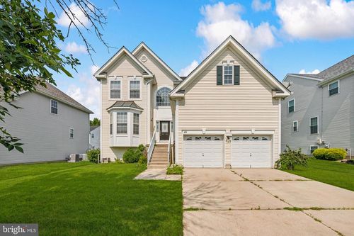 40 Stoneham Dr, DELRAN, NJ, 08075-1346 | Card Image