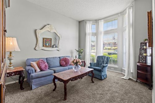 6711 Landover Hills Ln, Arlington, TX, 76017-4923 | Card Image