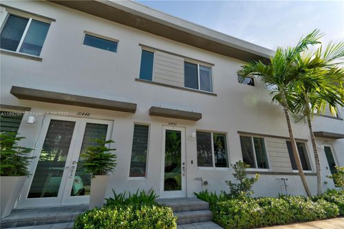 10450 Nw 67th St, Doral, FL, 33178-4680 | Card Image