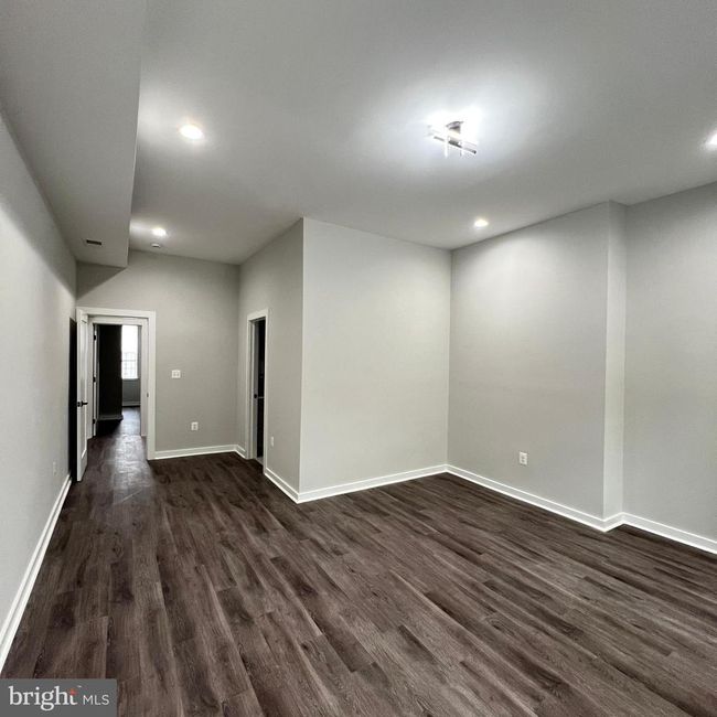 1217 W Lanvale St, Townhouse with 5 bedrooms, 4 bathrooms and null parking in BALTIMORE MD | Image 13
