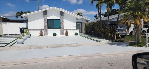 11843 Sw 208th Ter, MIAMI, FL, 33177-7008 | Card Image