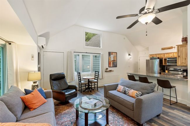 1909 - 260 River Run, Condo with 1 bedrooms, 1 bathrooms and null parking in Sapphire NC | Image 21