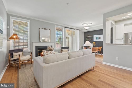 170-5901 Allborough Dr, ALEXANDRIA, VA, 22315-5800 | Card Image