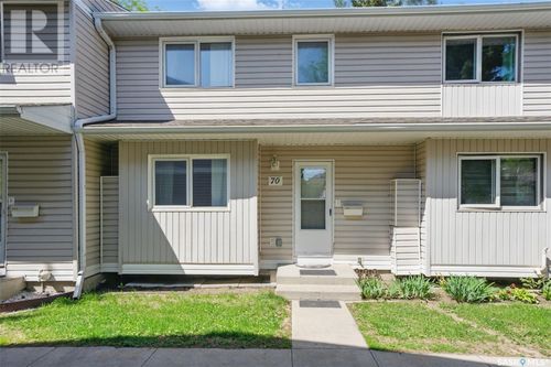 70-330 Haight Cres, Saskatoon, SK, S7H4V9 | Card Image