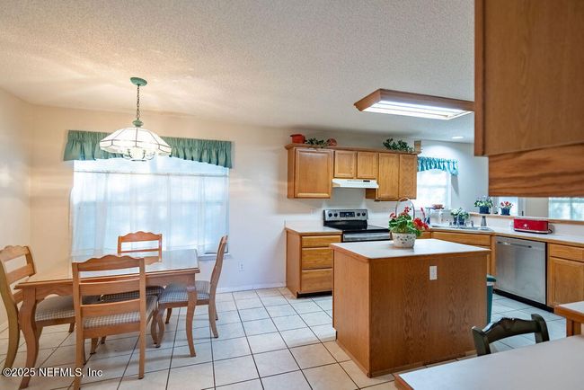 806 Cherry St, House other with 4 bedrooms, 3 bathrooms and null parking in Neptune Beach FL | Image 19