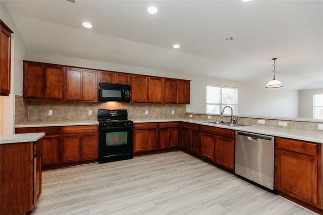 11421 Gossamer Dr, House other with 4 bedrooms, 2 bathrooms and 2 parking in Austin TX | Image 6