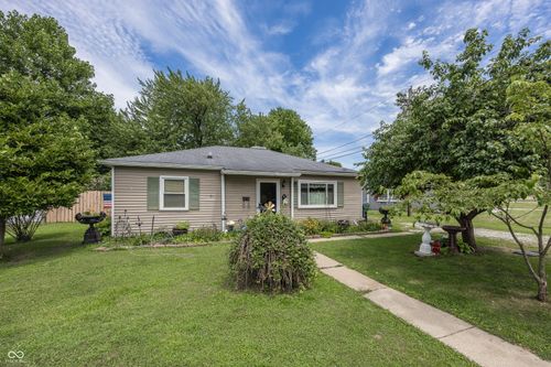 16 Allen Ln, Greenfield, IN, 46140-1301 | Card Image