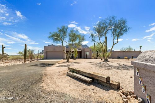 1775 N Mountain View Rd, Apache Junction, AZ, 85119-9497 | Card Image