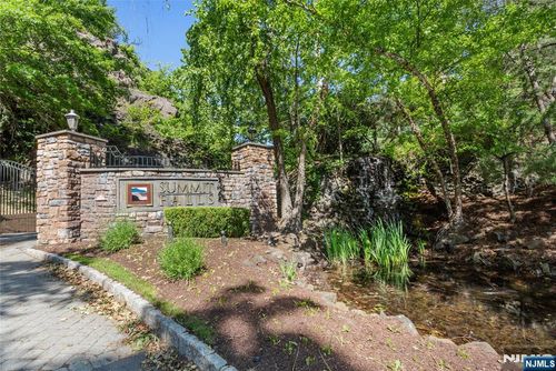 169 Vista Terrace, Pompton Lakes, NJ, 07442 | Card Image