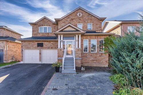 129 Flagstone Way, Newmarket, ON, L3X2Z8 | Card Image