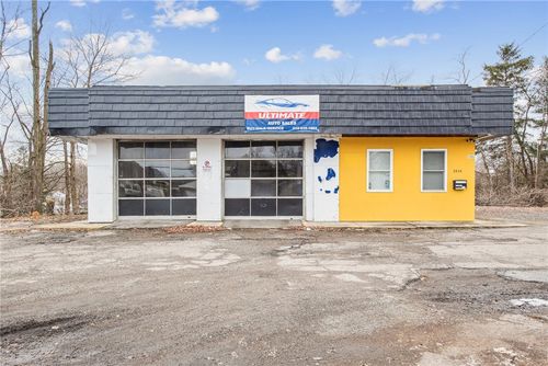 2844 Leechburg Rd, Lower Burrell, PA, 15068-2527 | Card Image