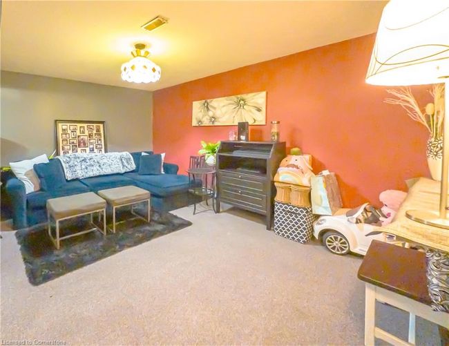 19 - 18 Barry St, Townhouse with 3 bedrooms, 2 bathrooms and 1 parking in Saint Catharines ON | Image 28