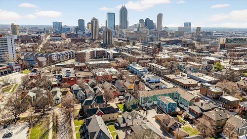 1011 N Ogden St, Indianapolis, IN, 46202-2595 | Card Image