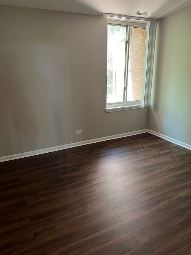 APT-3F - 5904 Forest View Rd, Condo with 2 bedrooms, 2 bathrooms and 2 parking in Lisle IL | Image 5