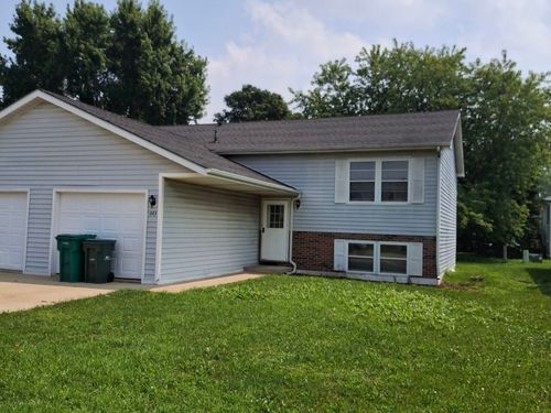 643 Ziegler Dr, Grayslake, IL, 60030-1381 | Card Image
