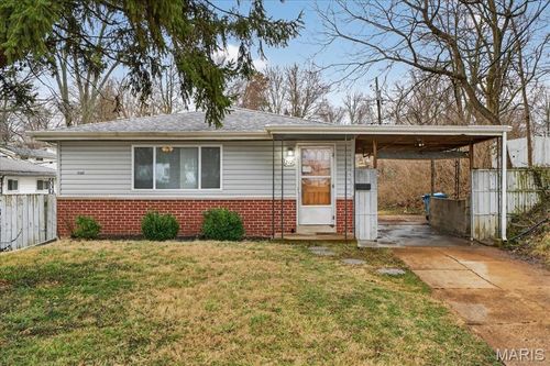 212 Lakeside Dr, Ballwin, MO, 63021-5226 | Card Image