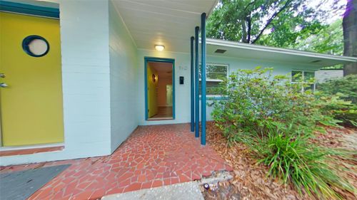 110 Nw 21st Street, GAINESVILLE, FL, 32603 | Card Image