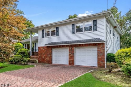 40 Marie Ct, Saddle Brook, NJ, 07663-4503 | Card Image