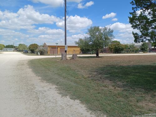 264 Siesta, Bandera, TX, 78003-5261 | Card Image