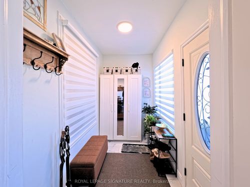 94 Meighen Ave, East York, ON, M4B2H7 | Card Image