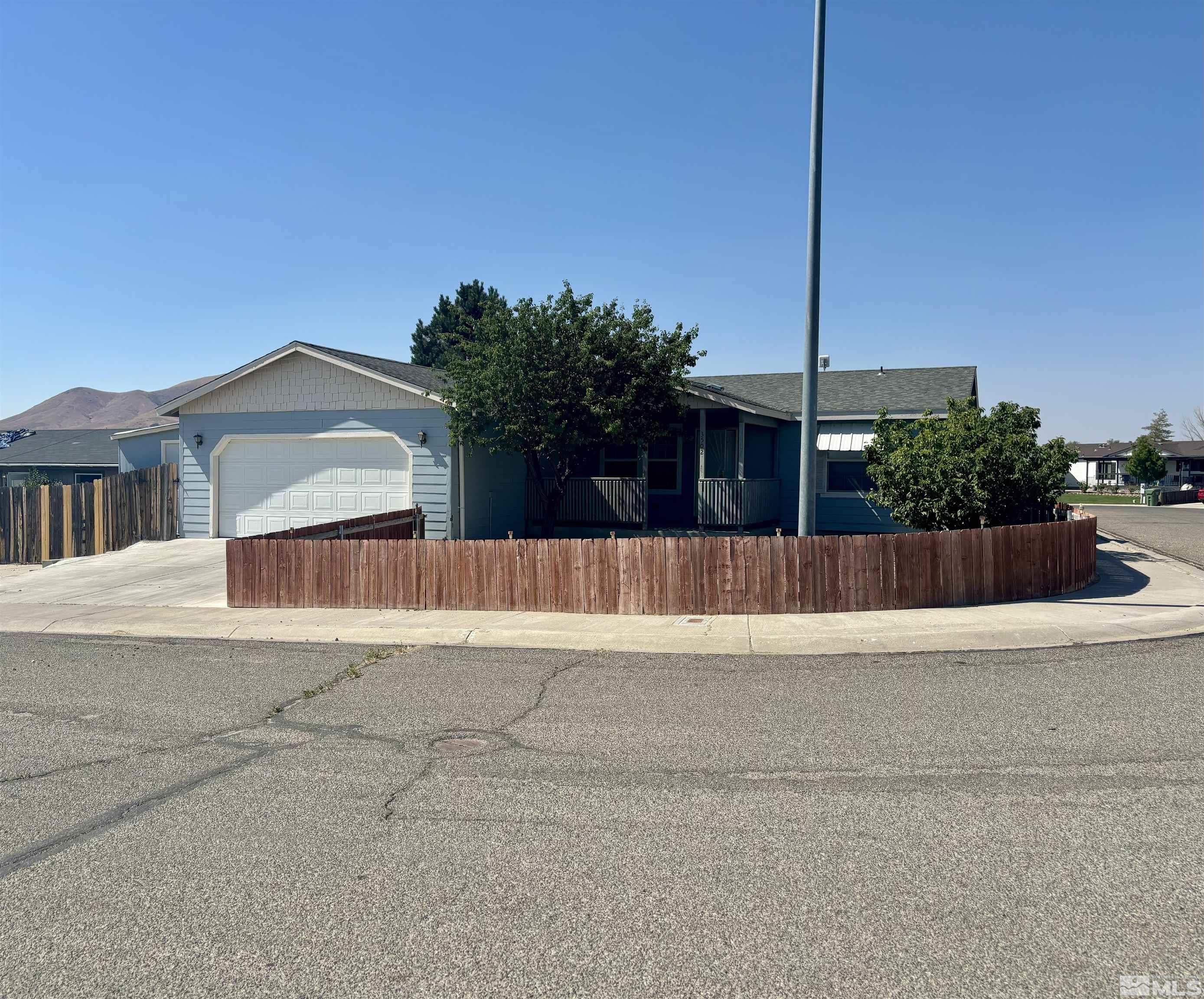 Crown Royal Cir, Winnemucca, NV 89445