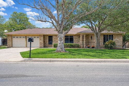 2011 Broken Oak St, San Antonio, TX, 78232-3105 | Card Image