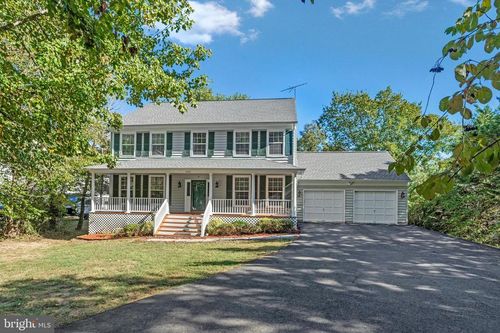 4401 Shirley Gate Rd, FAIRFAX, VA, 22030-5519 | Card Image