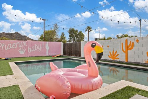 1101 E Ruth Ave, Phoenix, AZ, 85020-3249 | Card Image