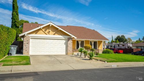 848 Arbor Oaks Dr, Vacaville, CA, 95687-5245 | Card Image