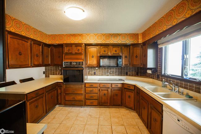 1101 310 Th St, Home with 3 bedrooms, 2 bathrooms and null parking in Burt IA | Image 10