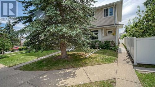 123 Woodsman Lane Sw, Calgary, AB, T2W4Z5 | Card Image