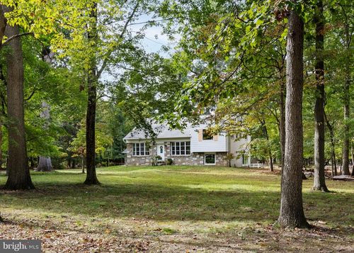 601 Cathcart Rd, BLUE BELL, PA, 19422-1403 | Card Image