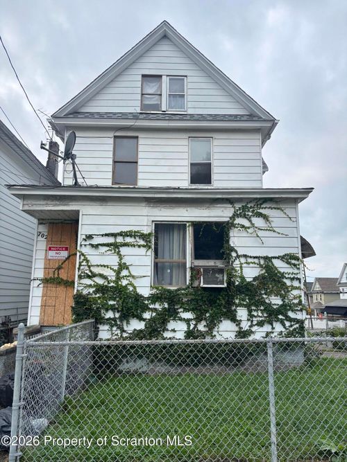 702 Crown Ave, Scranton, PA, 18505-1918 | Card Image