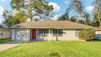 131 Laurel Street, House other with 4 bedrooms, 1 bathrooms and null parking in Lake Jackson TX | Image 3