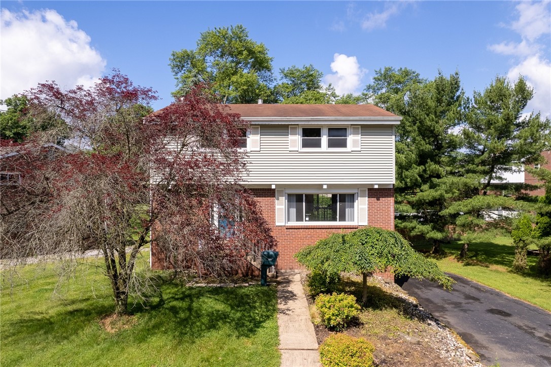 Lime Oak Dr, Pittsburgh, PA 15235