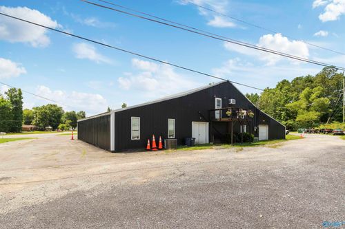37017 State Highway 79, Cleveland, AL, 35049-3565 | Card Image