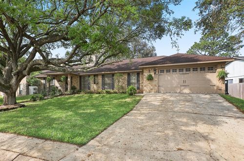 115 Bayou Glen St, Hitchcock, TX, 77563-1823 | Card Image