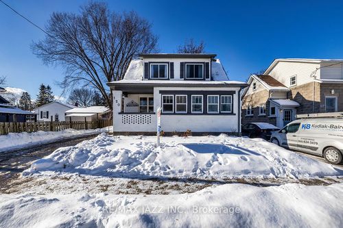 120 Elgin St, Bowmanville, ON, L1C3E7 | Card Image