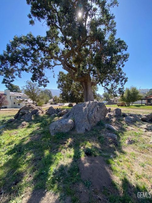 28401 Stallion Springs Drive, Tehachapi, CA, 93561 | Card Image