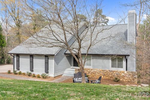 350 21st Avenue Dr, Hickory, NC, 28601-1866 | Card Image