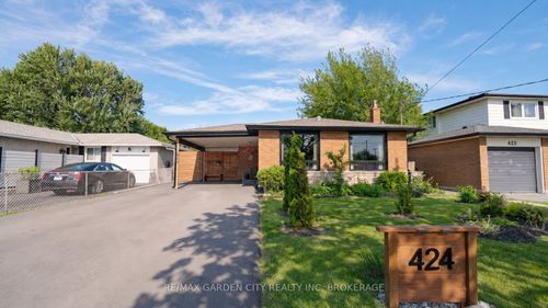 424 Vine St, St. Catharines, ON, L2M3S7 | Card Image